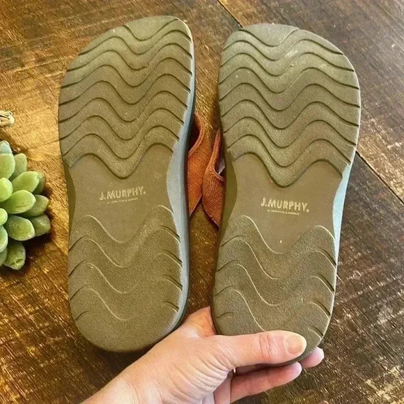 J.MURPHY | Rust Color Canvas Flip Flop Sandals main image 2